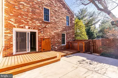 7348 Lewinsville Square Place, McLean, VA 22101 - Photo 27