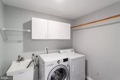 7348 Lewinsville Square Place, McLean, VA 22101 - Photo 25