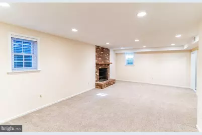 7348 Lewinsville Square Place, McLean, VA 22101 - Photo 21