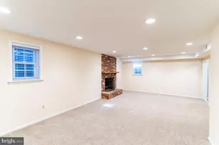 7348 Lewinsville Square Pl, McLean, VA 22101 - Photo 21