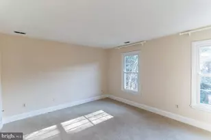 7348 Lewinsville Square Pl, McLean, VA 22101 - Photo 17