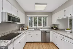 8319 W Boulevard Dr, Alexandria, VA 22308 - Photo 23