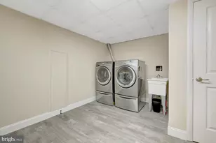 5720 Crownleigh Ct, Burke, VA 22015 - Photo 59