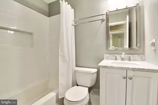 5720 Crownleigh Ct, Burke, VA 22015 - Photo 15