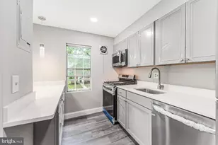 6718 W Wakefield Dr, Alexandria, VA 22307 - Photo 13