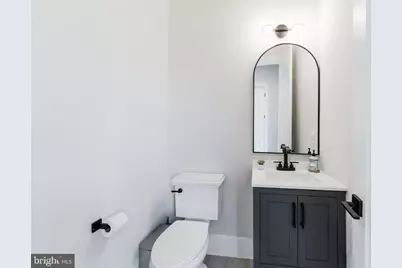 952 Walker Road, Great Falls, VA 22066 - Photo 29