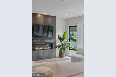 952 Walker Road, Great Falls, VA 22066 - Photo 15