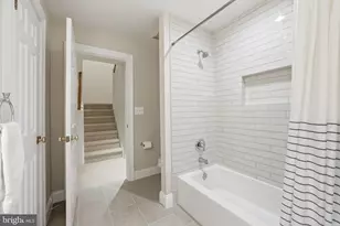 2608 Hunter Mill Rd, Oakton, VA 22124 - Photo 27