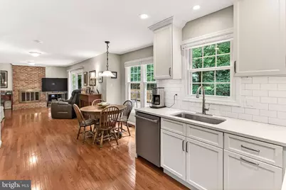 6042 Makely Drive, Fairfax Station, VA 22039 - Photo 17