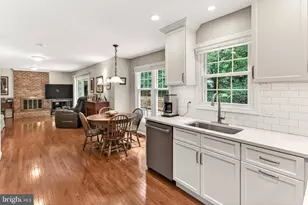 6042 Makely Dr, Fairfax Station, VA 22039 - Photo 17