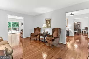 6042 Makely Dr, Fairfax Station, VA 22039 - Photo 7