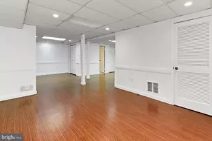 2804 Oakton Manor Ct, Oakton, VA 22124 - Photo 35