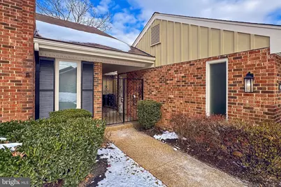2804 Oakton Manor Court, Oakton, VA 22124 - Photo 3
