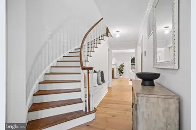 7337 Lewinsville Park Court, McLean, VA 22101 - Photo 5