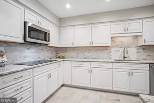 7337 Lewinsville Park Ct, McLean, VA 22101 - Photo 13