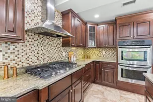 6836 Compton Heights Cir, Clifton, VA 20124 - Photo 17