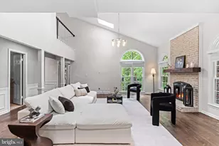 6836 Compton Heights Cir, Clifton, VA 20124 - Photo 11