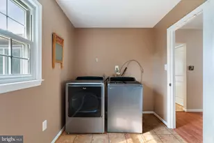 4084 Braxton Rd, Chantilly, VA 20151 - Photo 17