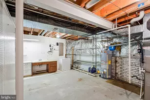 10003 Donal Ln, Vienna, VA 22181 - Photo 45