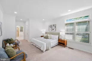 10003 Donal Ln, Vienna, VA 22181 - Photo 19