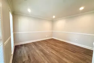 7827 Bold Lion Ln, Alexandria, VA 22315 - Photo 3