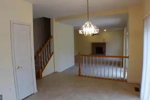 10008 Manor Pl, Fairfax, VA 22032 - Photo 11