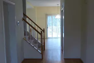 10008 Manor Pl, Fairfax, VA 22032 - Photo 5