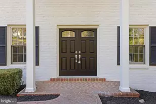 12136 Westwood Hills Dr, Herndon, VA 20171 - Photo 5