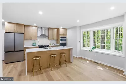 12136 Westwood Hills Drive, Herndon, VA 20171 - Photo 19