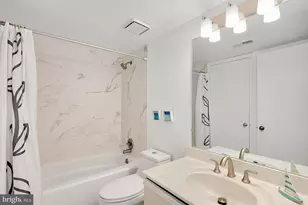 3369 Lakeside View Dr, Falls Church, VA 22041 - Photo 23