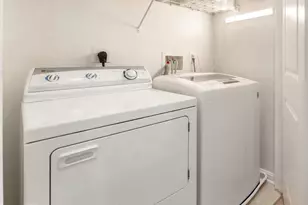 2665 Prosperity Ave, Fairfax, VA 22031 - Photo 17