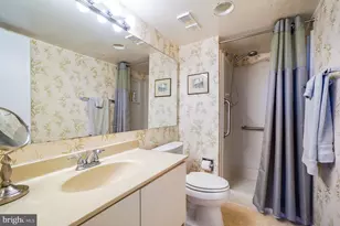 5901 Mt Eagle Dr, Alexandria, VA 22303 - Photo 27