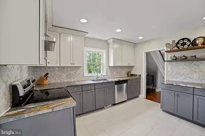 705 Dranesville Road, Herndon, VA 20170 - Photo 9