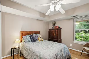 7621 Provincial Dr, McLean, VA 22102 - Photo 9
