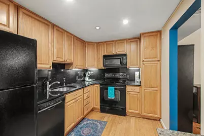 7621 Provincial Drive #307, McLean, VA 22102 - Photo 3