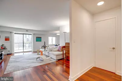 8380 Greensboro Drive #607, McLean, VA 22102 - Photo 7