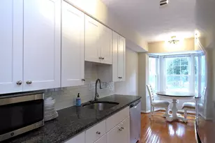 13945 Big Yankee Ln, Centreville, VA 20121 - Photo 9