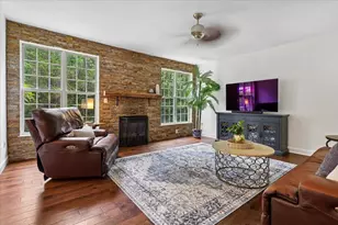 6859 Colonel Taylor Ln, Centreville, VA 20121 - Photo 7