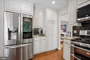 9739 Ironmaster Dr, Burke, VA 22015 - Photo 11