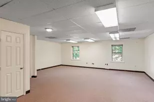 7003 Kilworth Ln, Springfield, VA 22151 - Photo 17