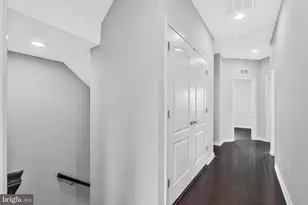 3072 Alan Shepard St, Herndon, VA 20171 - Photo 21