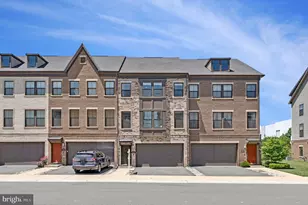 3072 Alan Shepard St, Herndon, VA 20171 - Photo 3