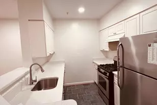 2204 Westcourt Ln, Herndon, VA 20170 - Photo 3