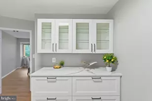 5901 Mt Eagle Dr, Alexandria, VA 22303 - Photo 7