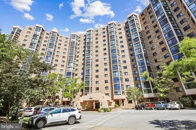 5901 Mount Eagle Drive #104, Alexandria, VA 22303 - Photo 3