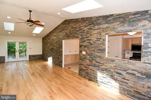 11061 Tottenham Ln, Reston, VA 20194 - Photo 31