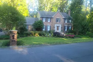1097 Old Cedar Rd, McLean, VA 22102 - Photo 9