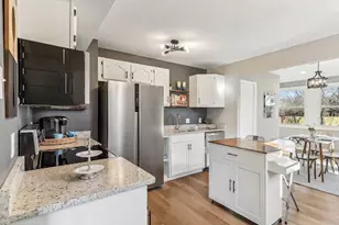 3141 Chepstow Ln, Falls Church, VA 22042 - Photo 3