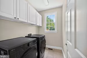 11700 Talley Ct, Oakton, VA 22124 - Photo 23