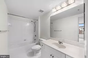 2726 Gallows Rd, Vienna, VA 22180 - Photo 13